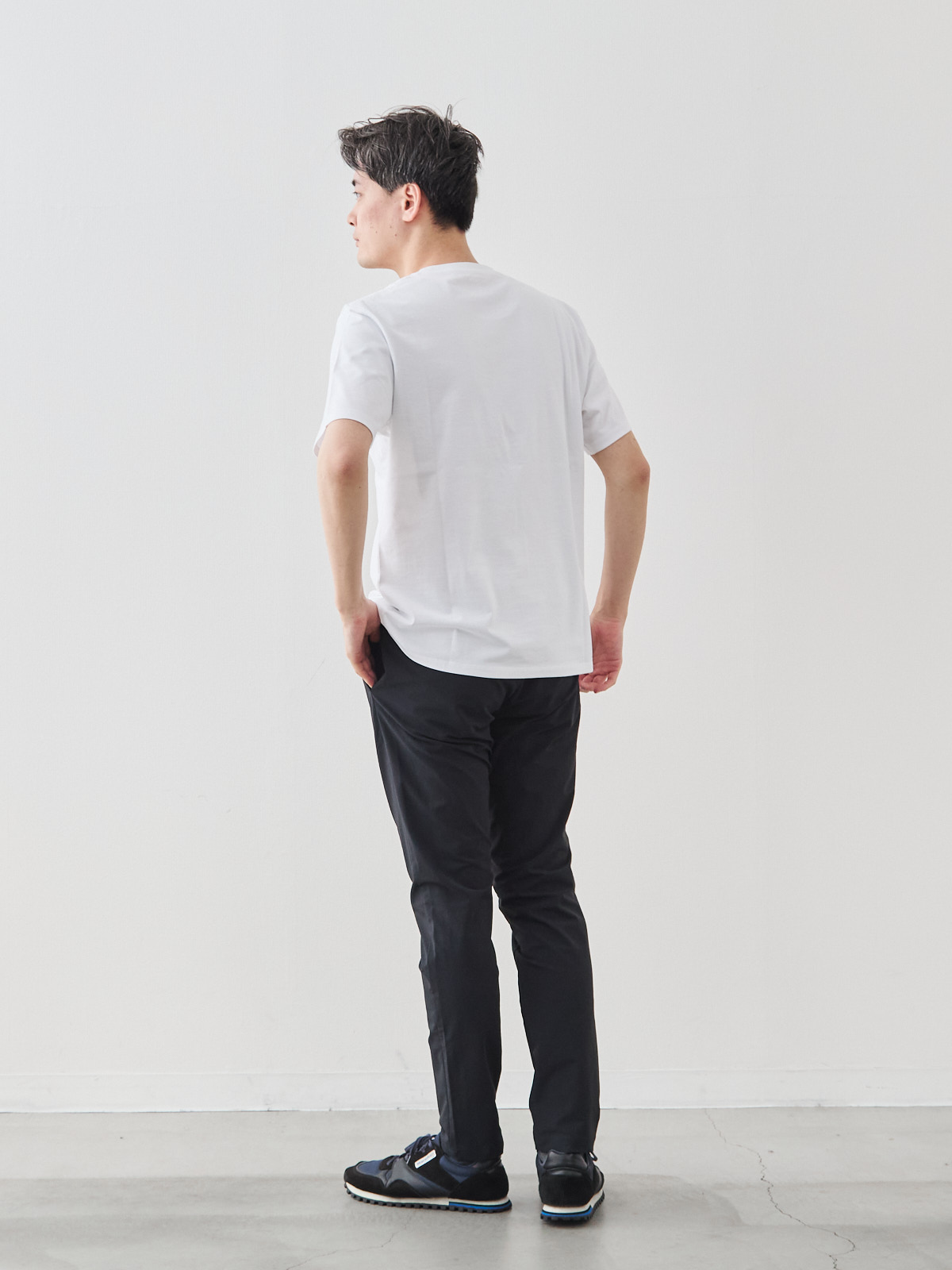 モデル 181cm 71kg ウエスト82cm サイズ L