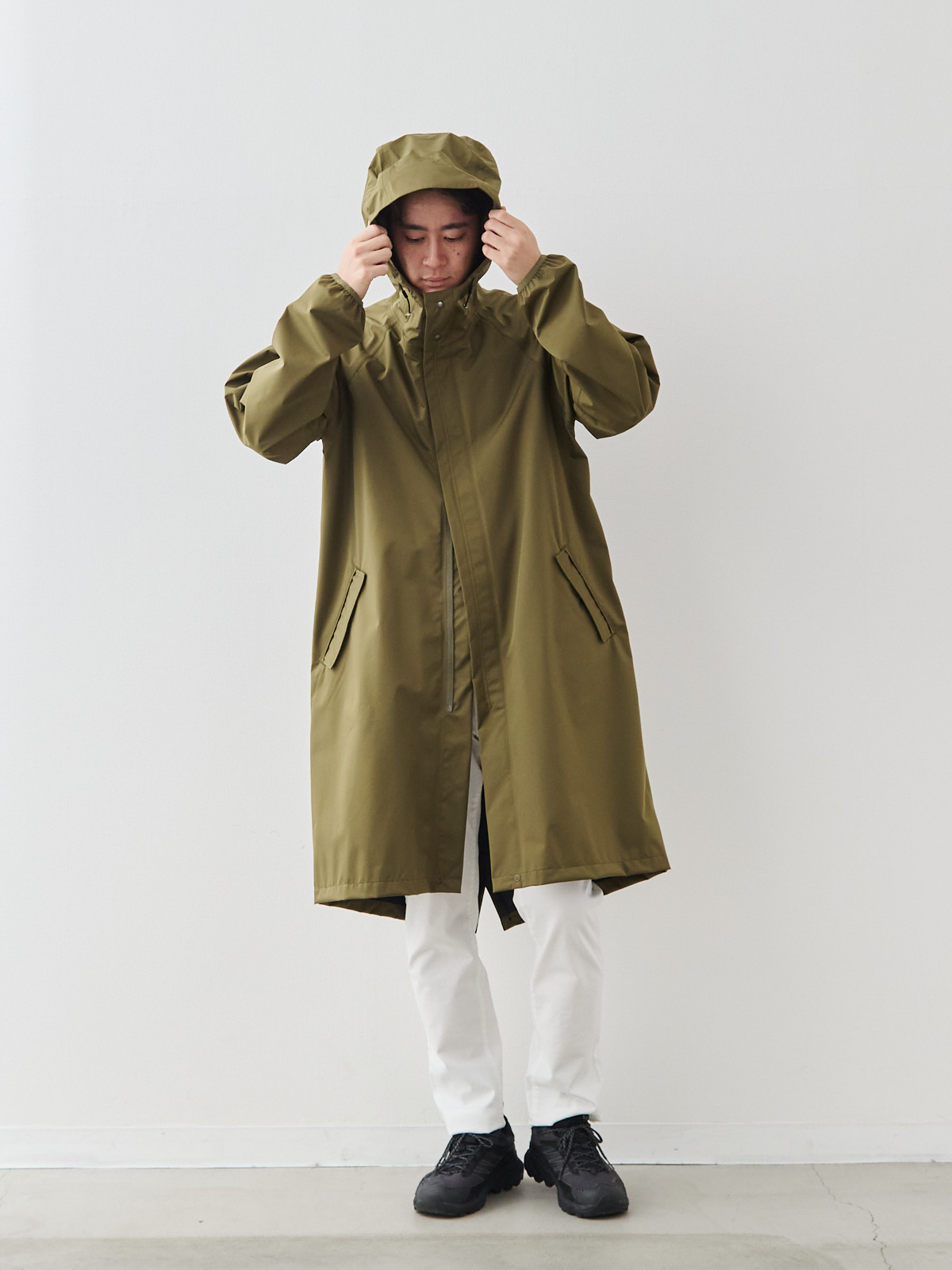 モデル 181cm 71kg ウエスト82cm サイズ L-LL