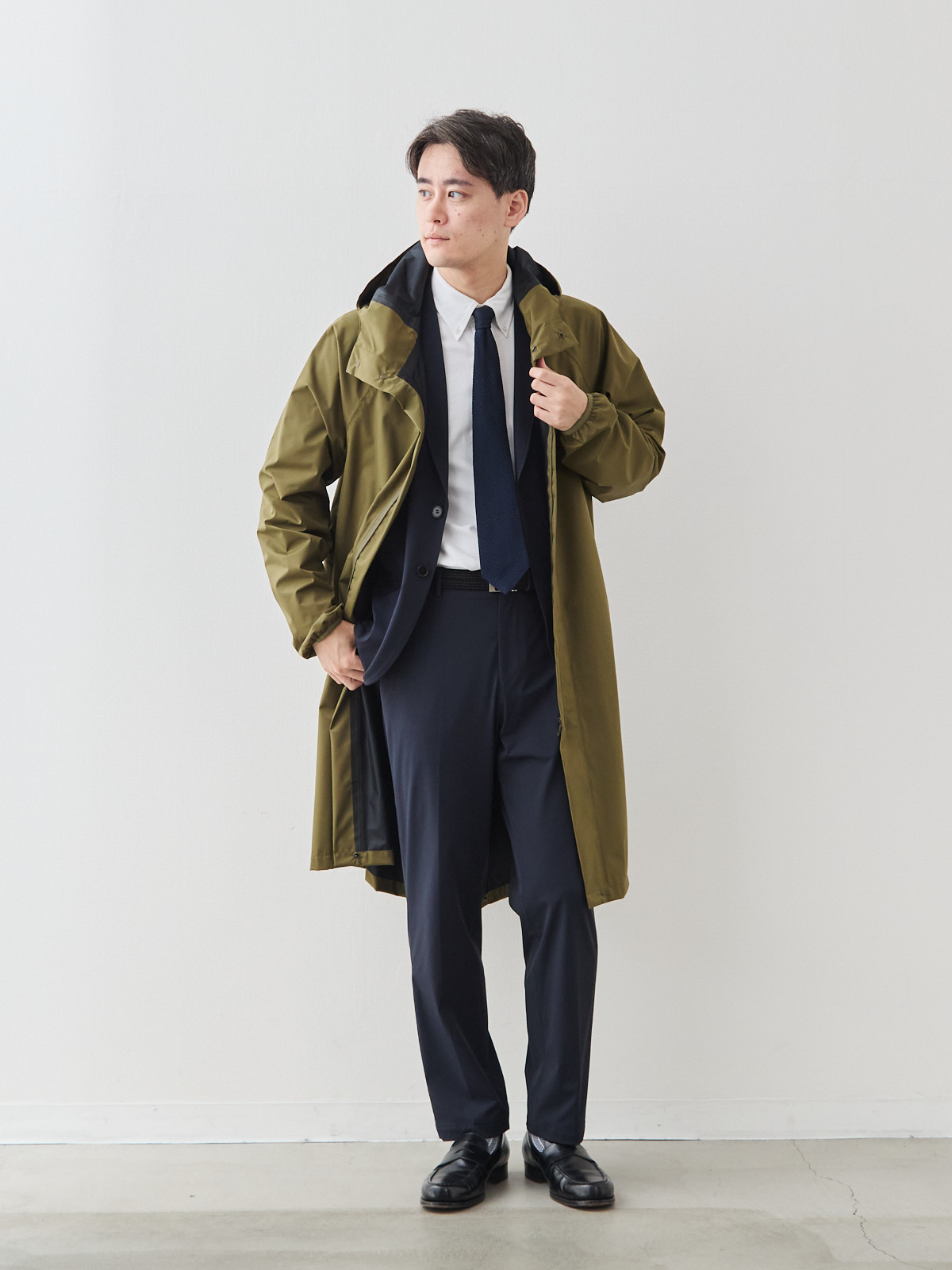 モデル 181cm 71kg ウエスト82cm サイズ L-LL