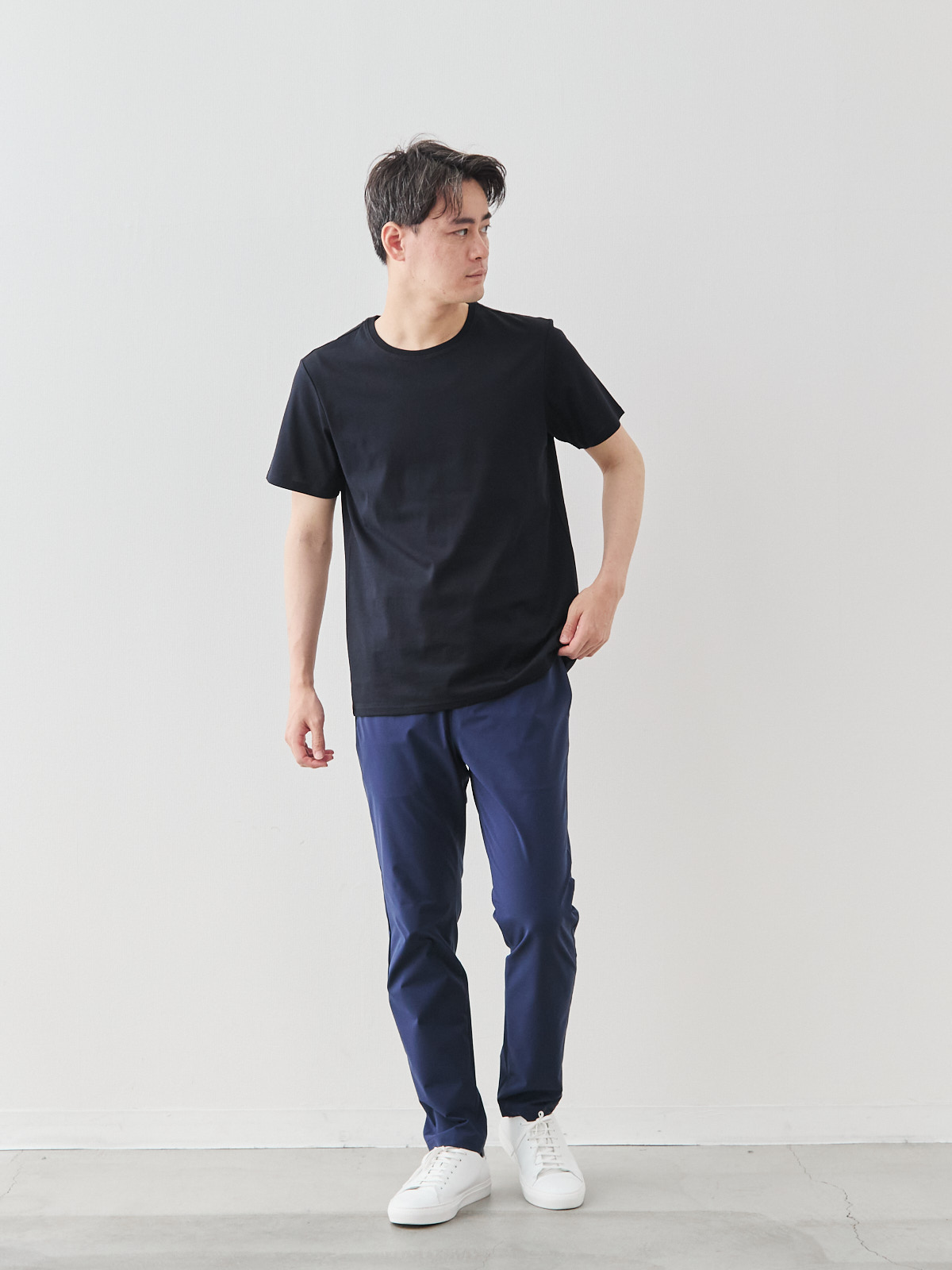 モデル 181cm 71kg ウエスト82cm サイズ L