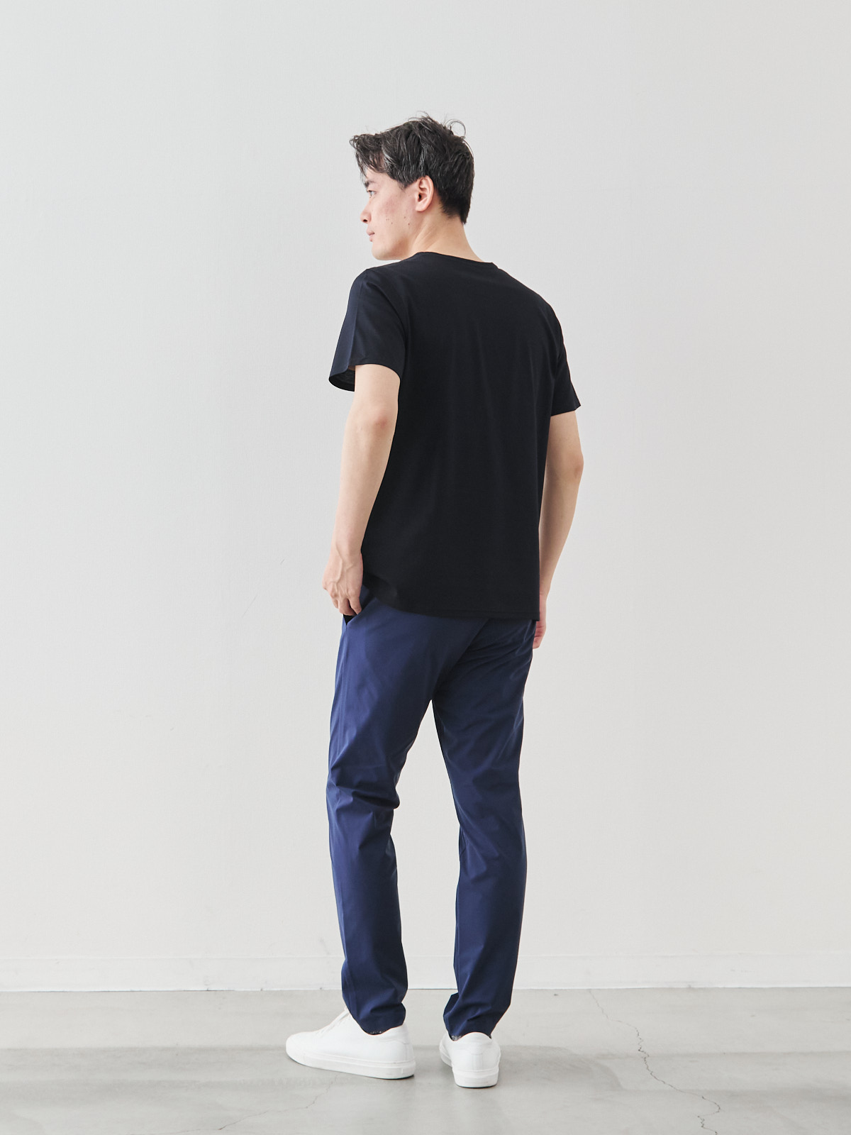 モデル 181cm 71kg ウエスト82cm サイズ L