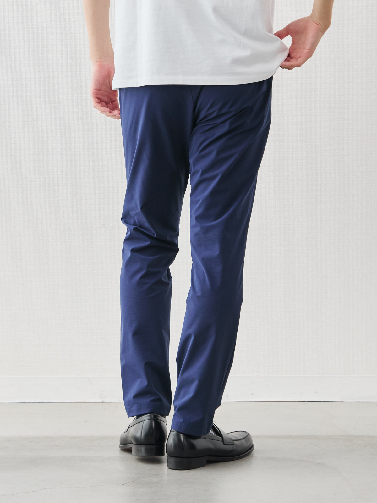 モデル 181cm 71kg ウエスト82cm サイズ L