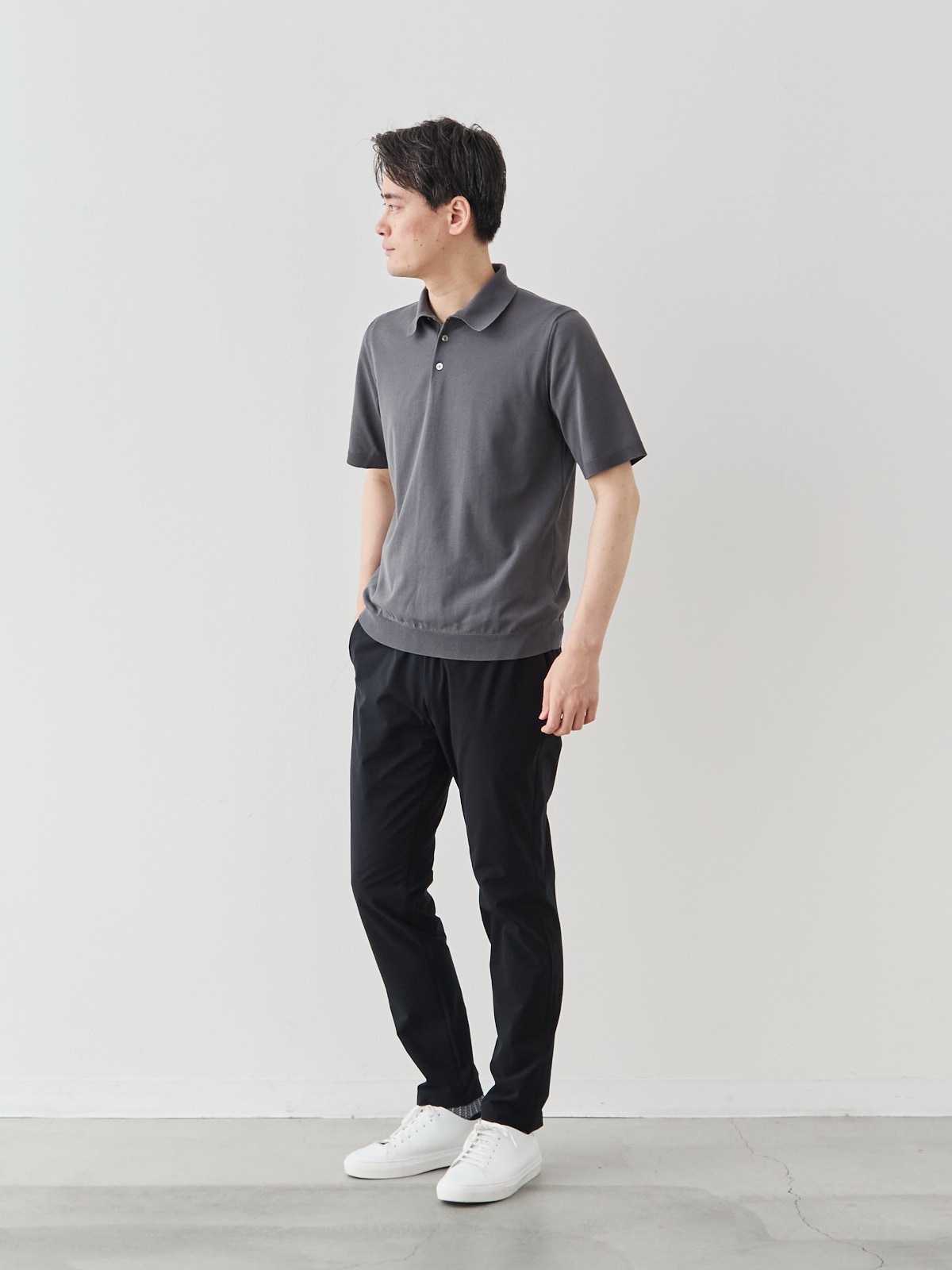 モデル 181cm 71kg ウエスト82cm サイズ L