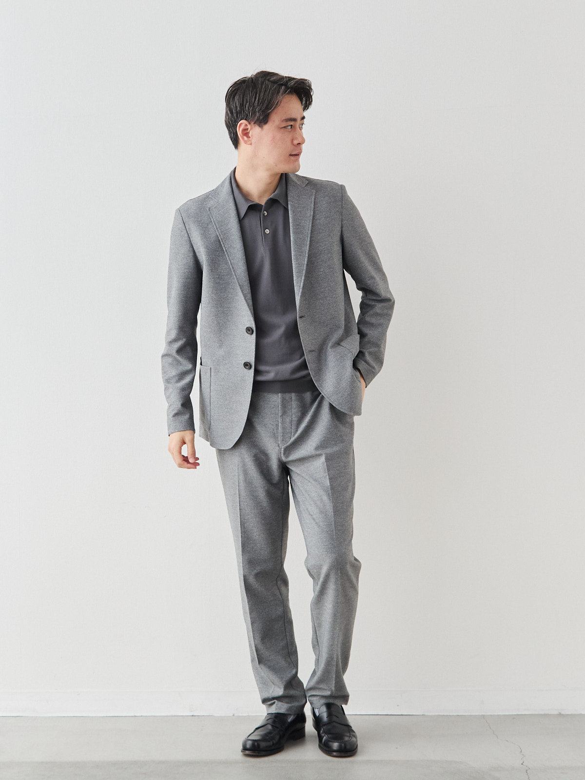 モデル 181cm 71kg ウエスト82cm サイズ L