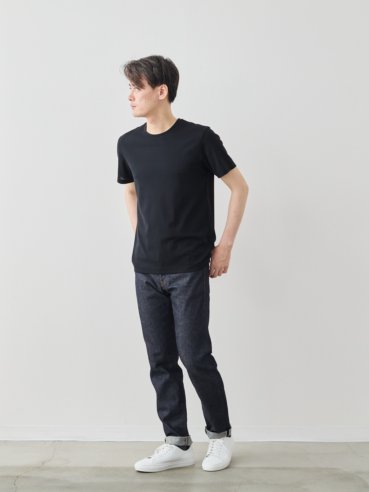 モデル 181cm 71kg ウエスト82cm サイズ L