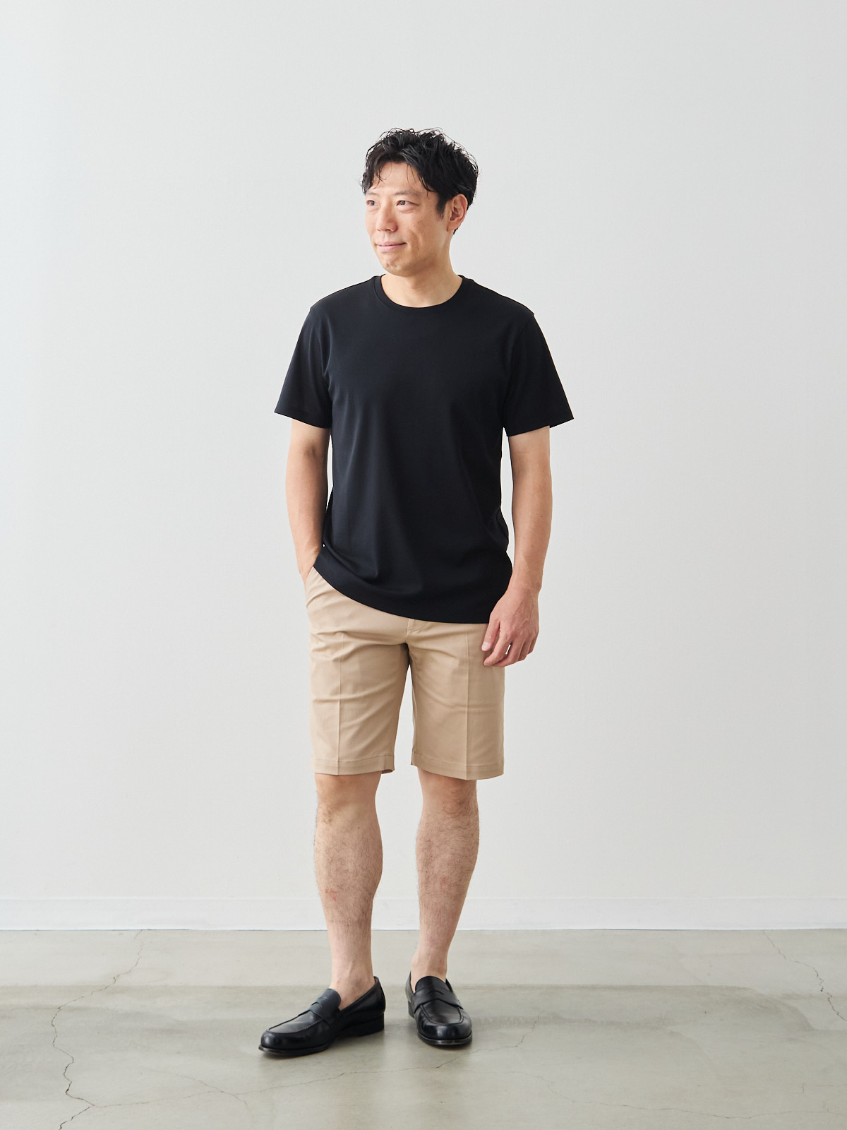 モデル 171cm 70kg ウエスト85cm サイズ L