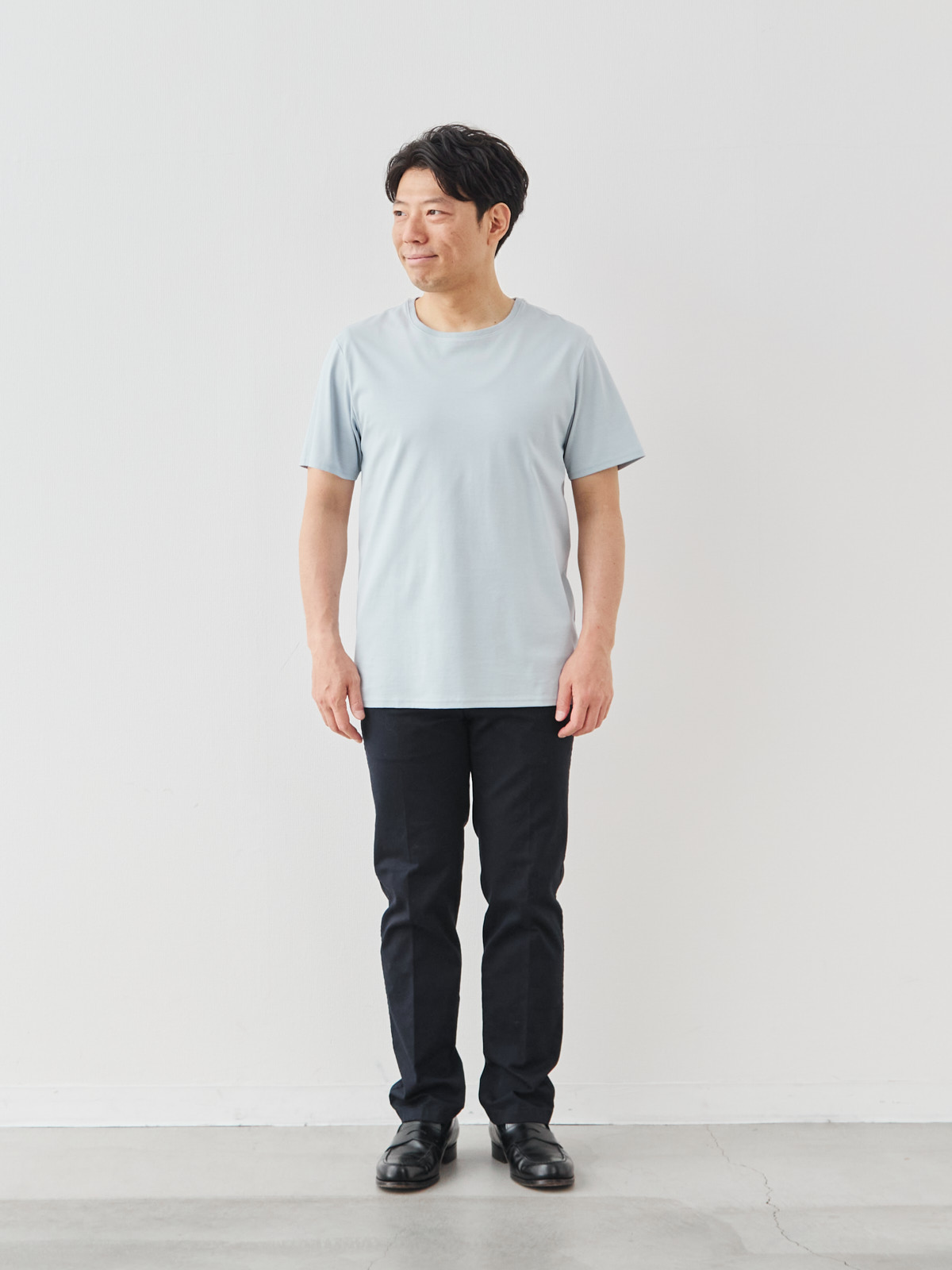 モデル 171cm 70kg ウエスト85cm サイズ L