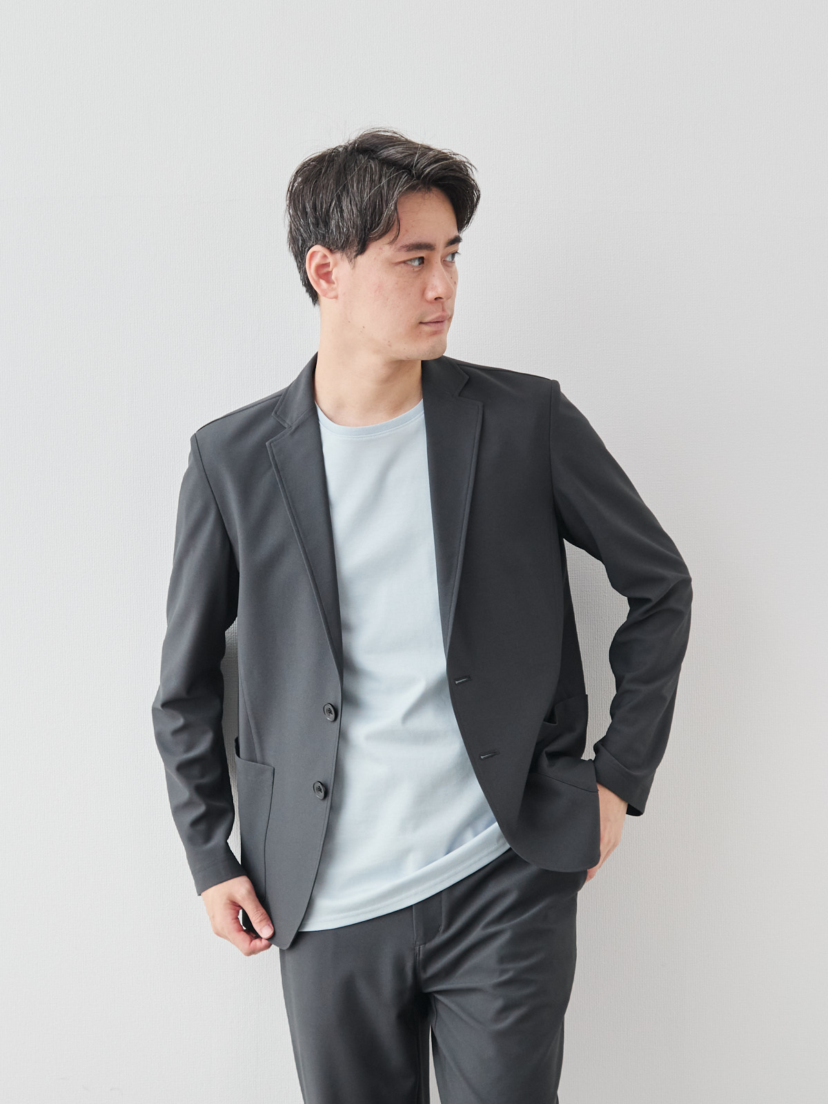 モデル 181cm 71kg ウエスト82cm サイズ L