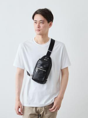 モデル 181cm 71kg サイズ フリー