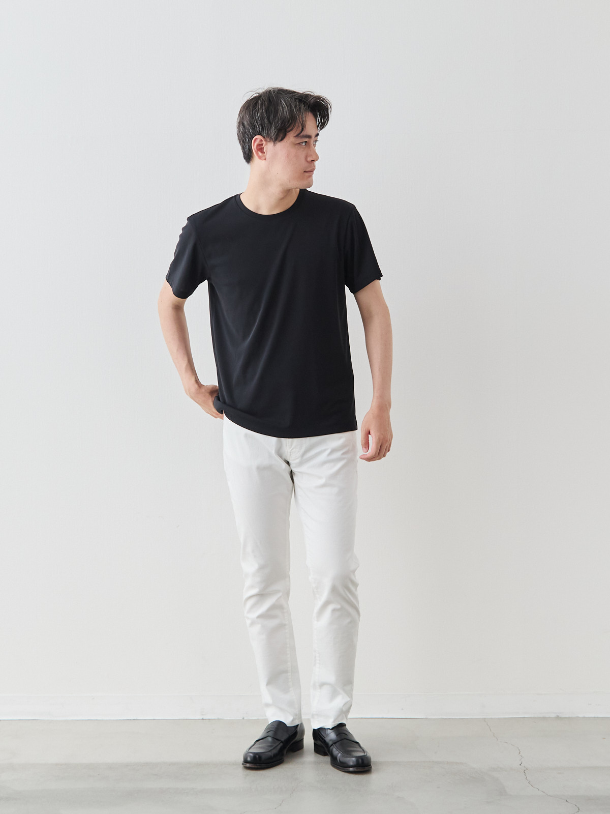 モデル 181cm 71kg ウエスト82cm サイズ L