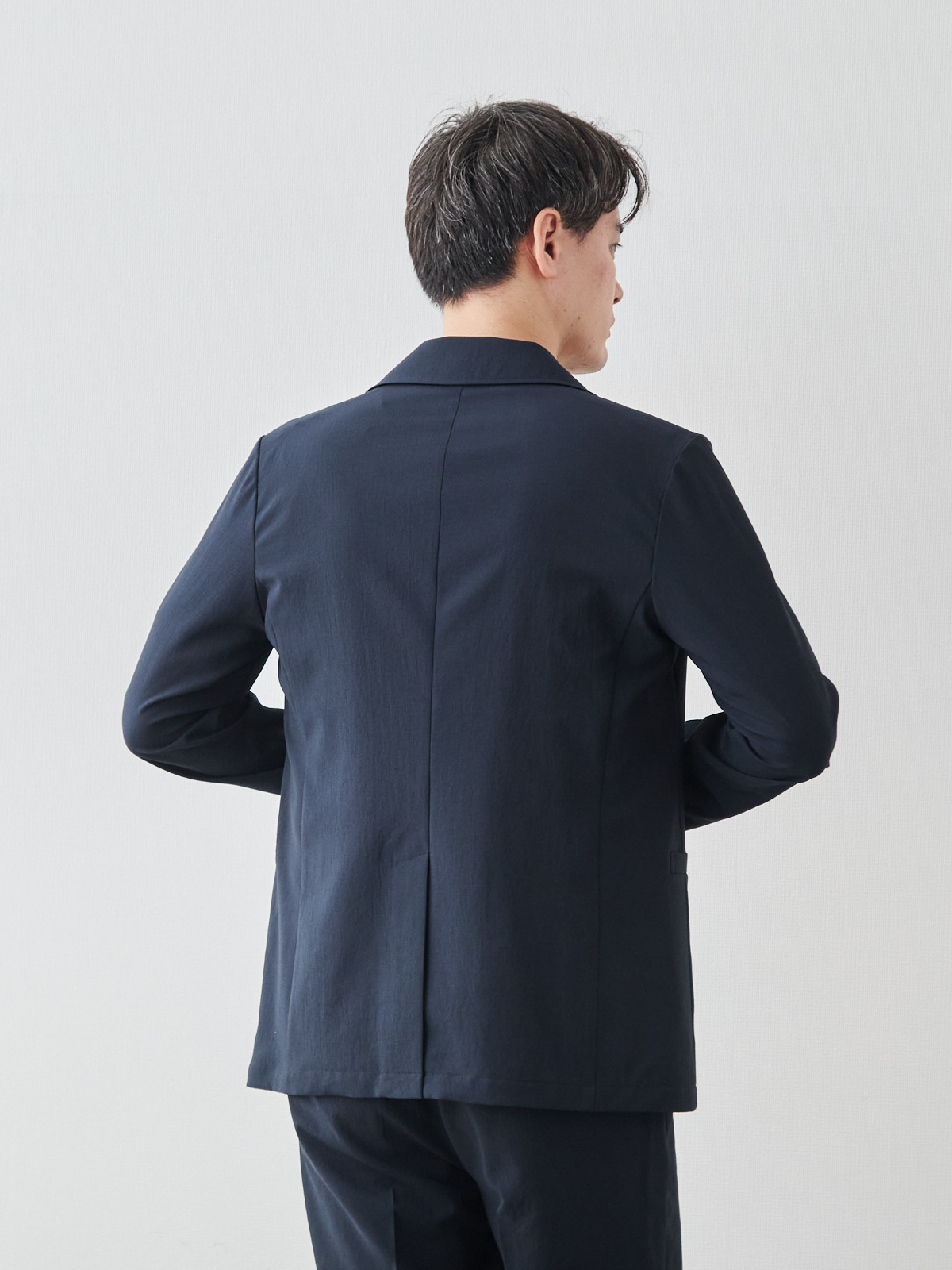 “風、抜ける” ドライサマー ジャケット/ウォッシャブル/ダークネイビー モデル 181cm 71kg ウエスト82cm サイズ L