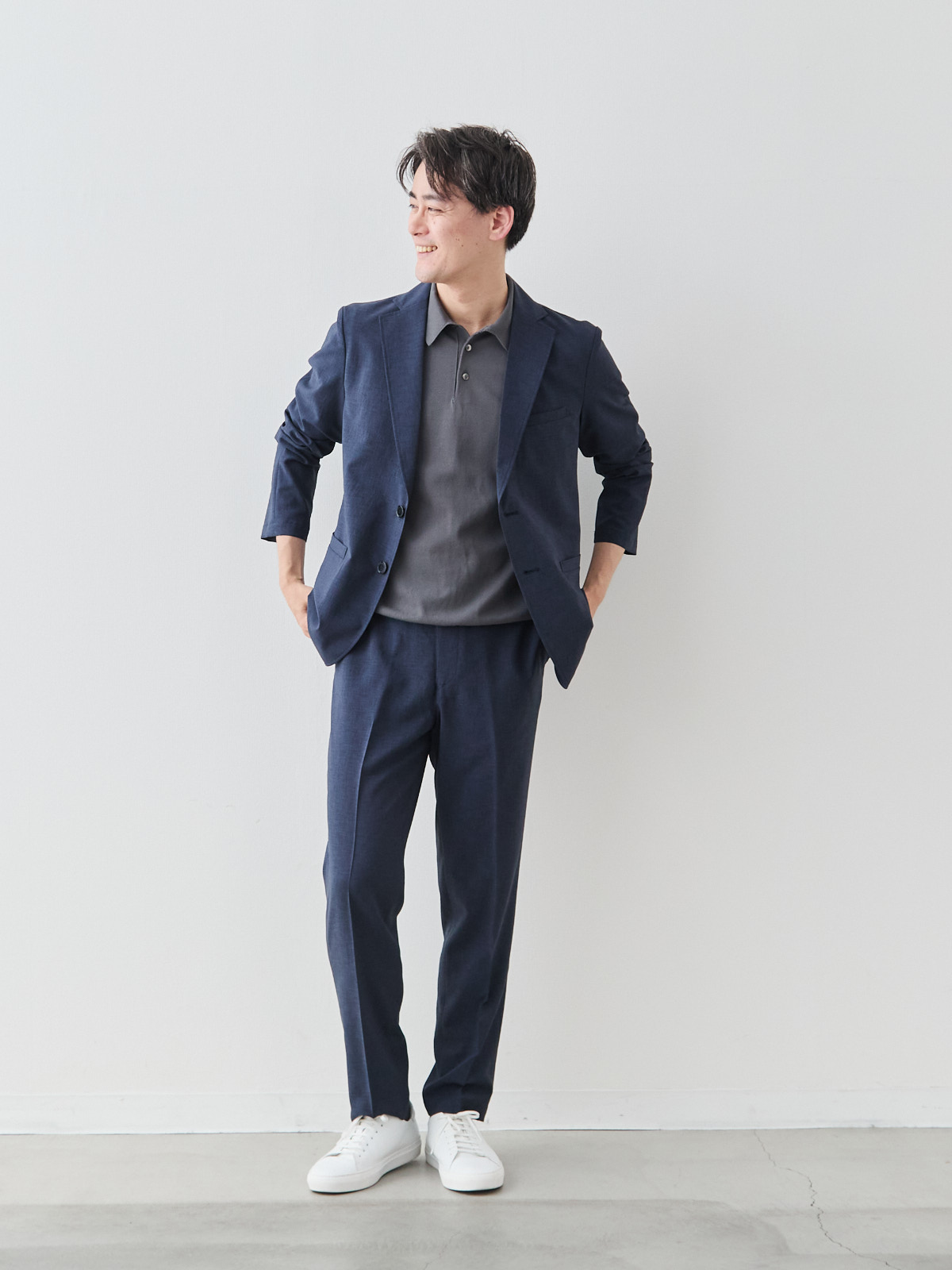 “風、抜ける” ドライサマー ジャケット/ウォッシャブル/ブルーネイビー モデル 181cm 71kg ウエスト82cm サイズ L