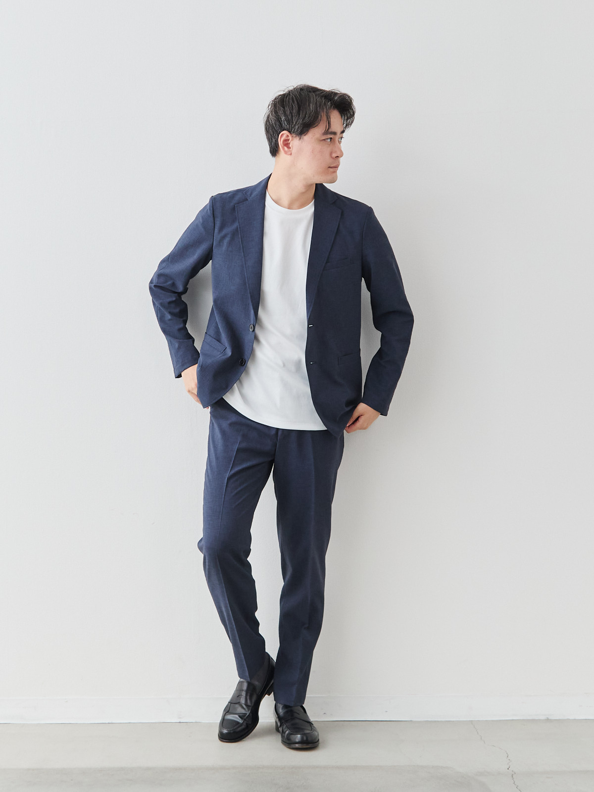 “風、抜ける” ドライサマー ジャケット/ウォッシャブル/ブルーネイビー モデル 181cm 71kg ウエスト82cm サイズ L