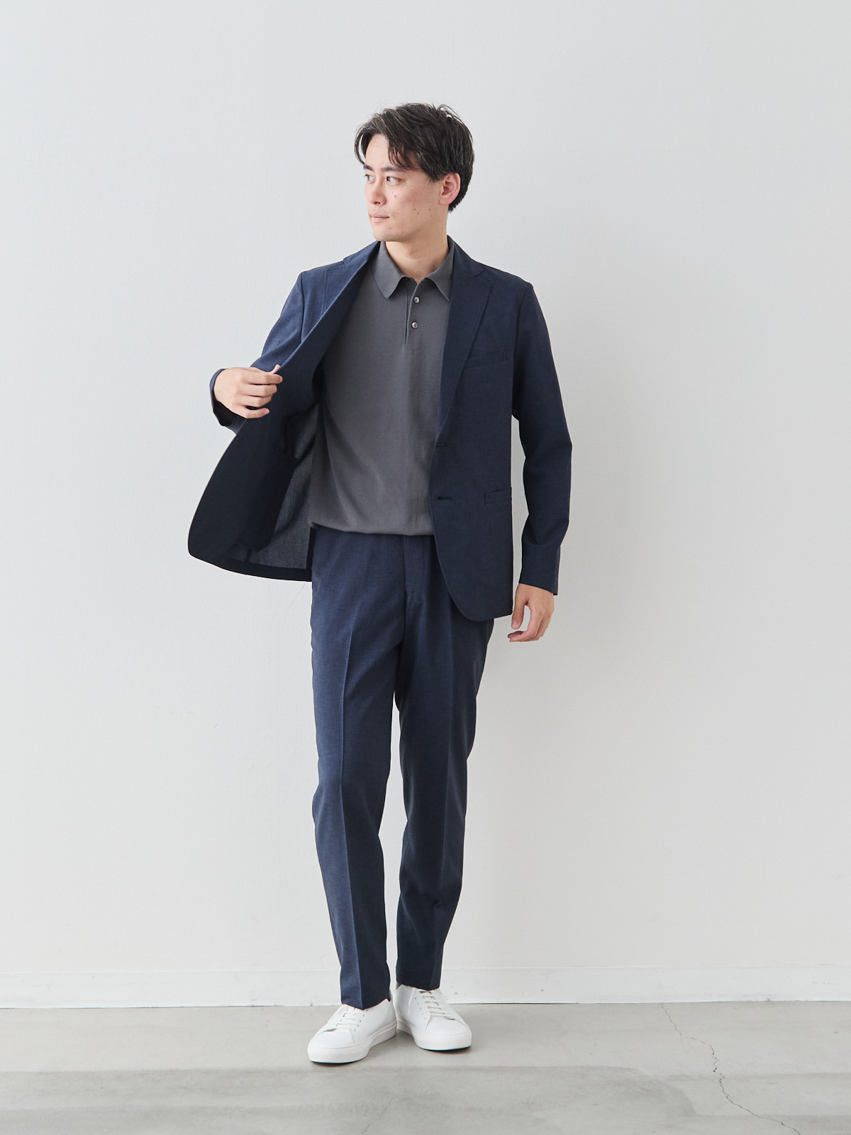 モデル 181cm 71kg ウエスト82cm サイズ L