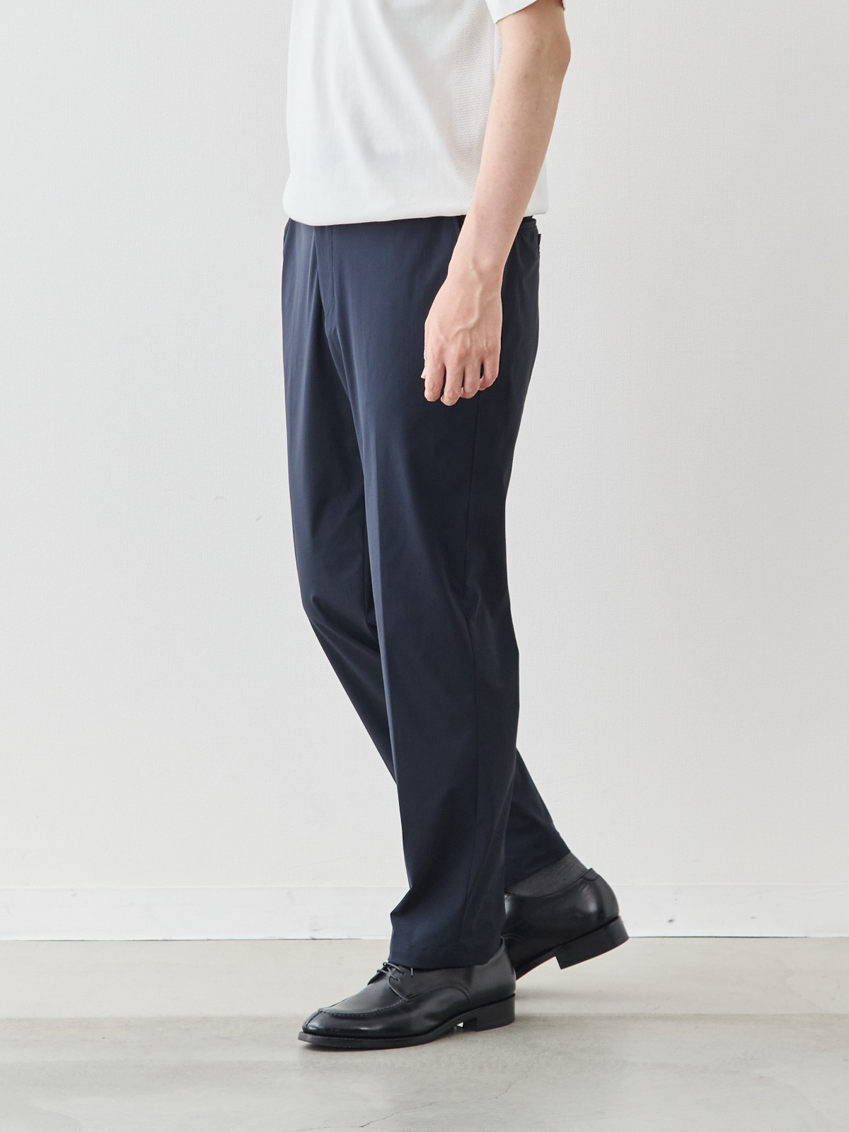 モデル 181cm 71kg ウエスト82cm サイズ L