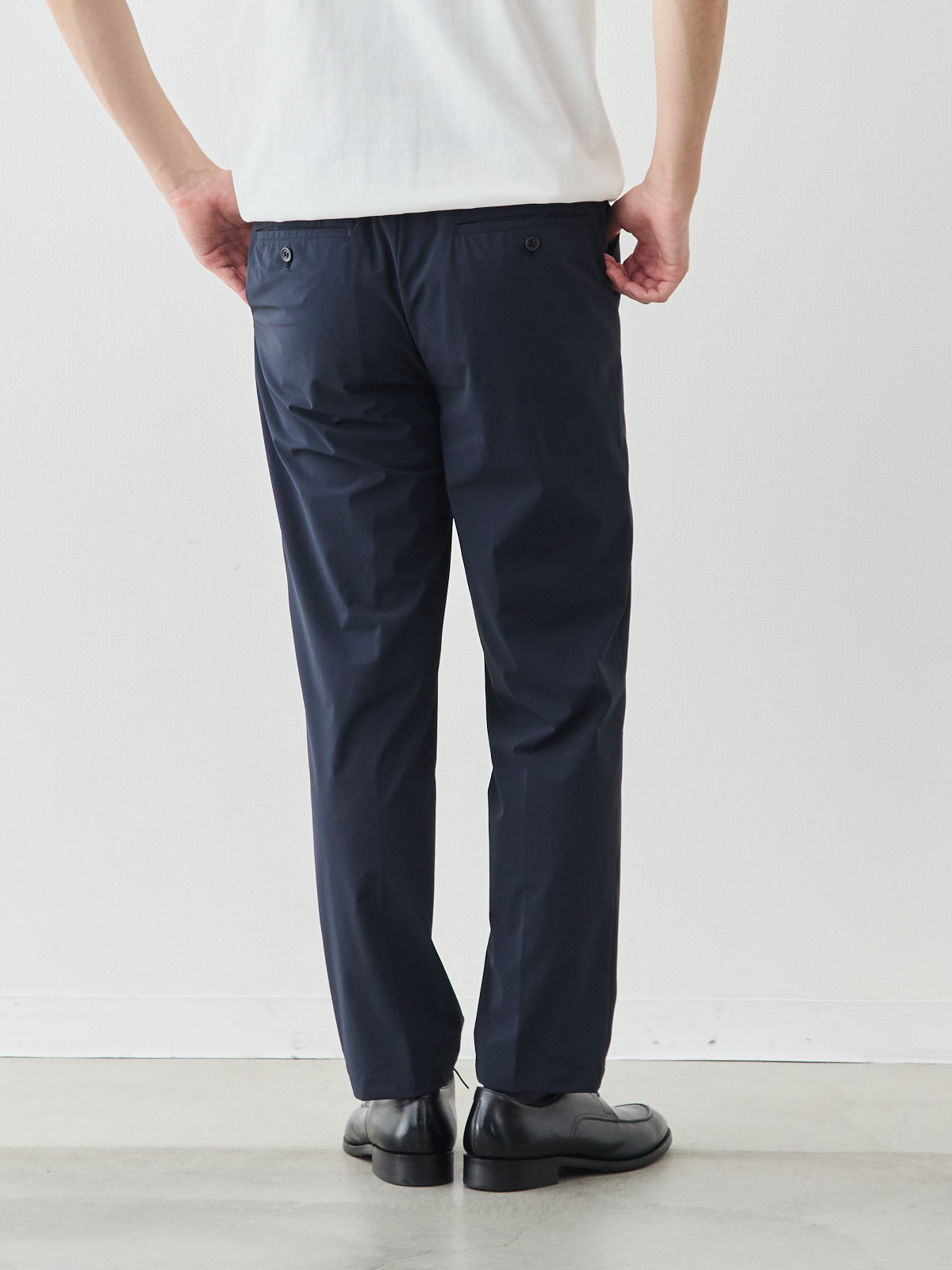 モデル 181cm 71kg ウエスト82cm サイズ L