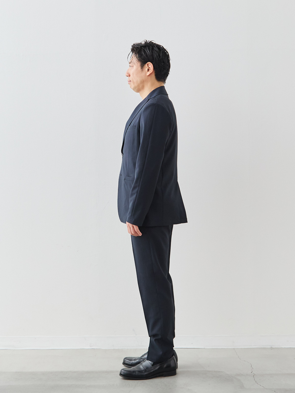 “風、抜ける” ドライサマー ジャケット/ウォッシャブル/ダークネイビー モデル 171cm 70kg ウエスト85cm サイズ L