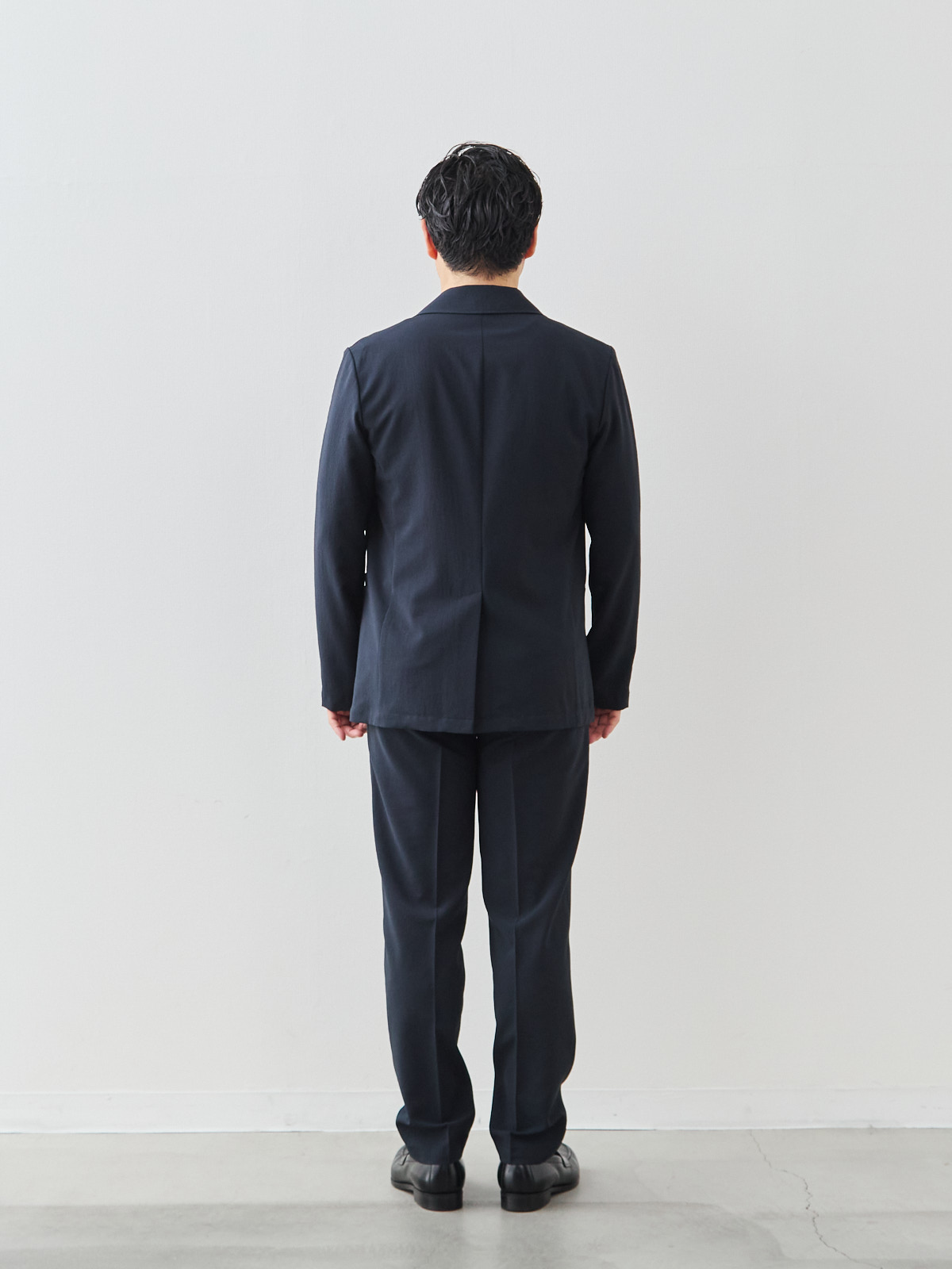“風、抜ける” ドライサマー ジャケット/ウォッシャブル/ダークネイビー モデル 171cm 70kg ウエスト85cm サイズ L