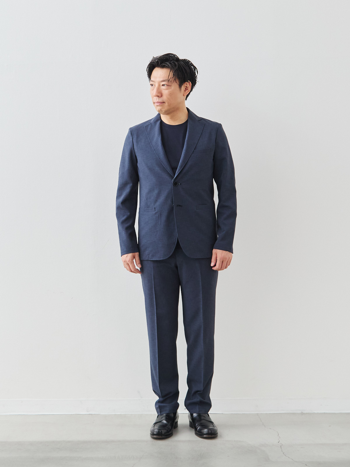 “風、抜ける” ドライサマー ジャケット/ウォッシャブル/ブルーネイビー モデル 171cm 70kg ウエスト85cm サイズ M