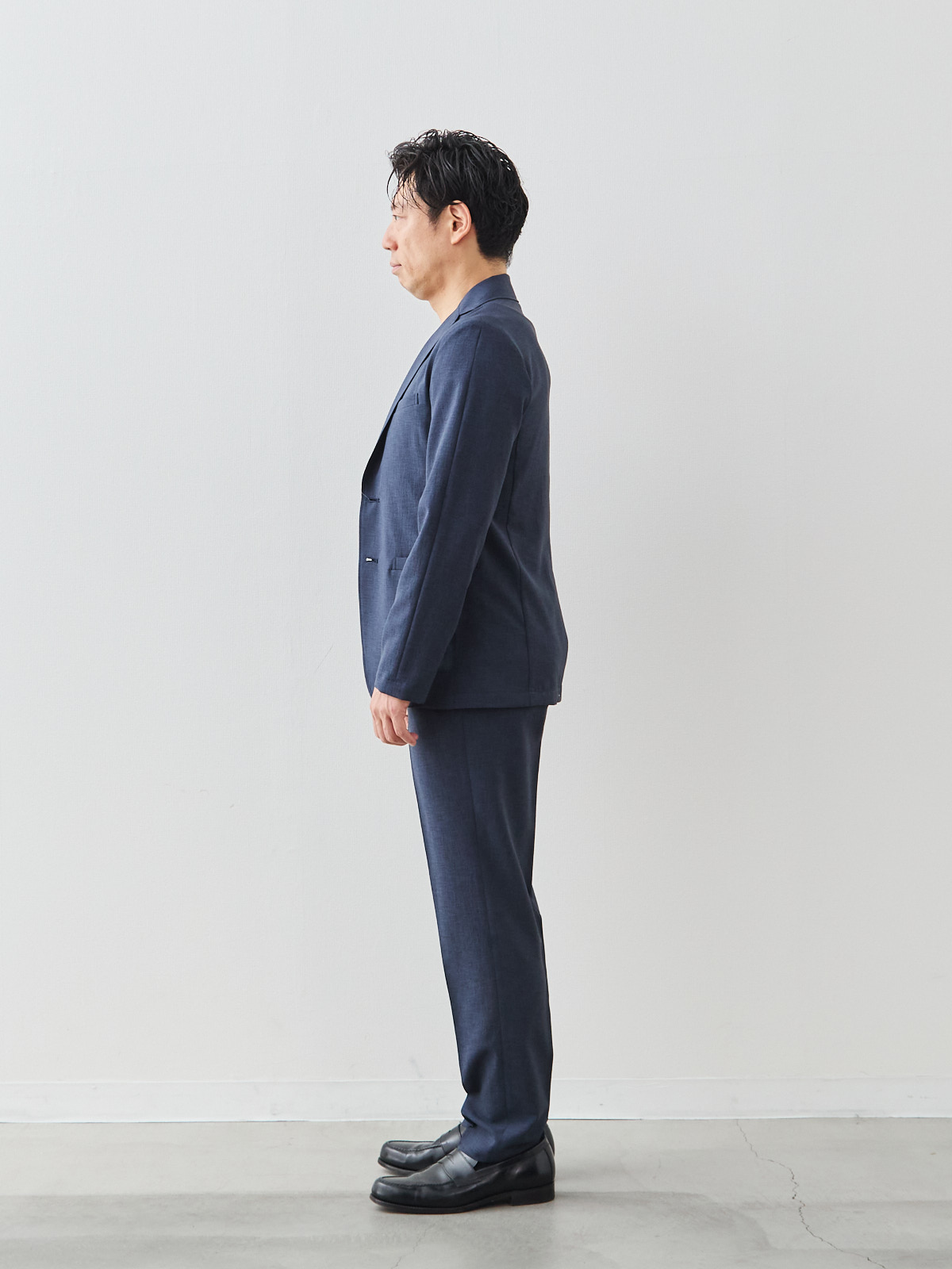 “風、抜ける” ドライサマー ジャケット/ウォッシャブル/ブルーネイビー モデル 171cm 70kg ウエスト85cm サイズ M