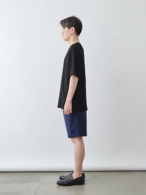 モデル 181cm 71kg サイズ LL