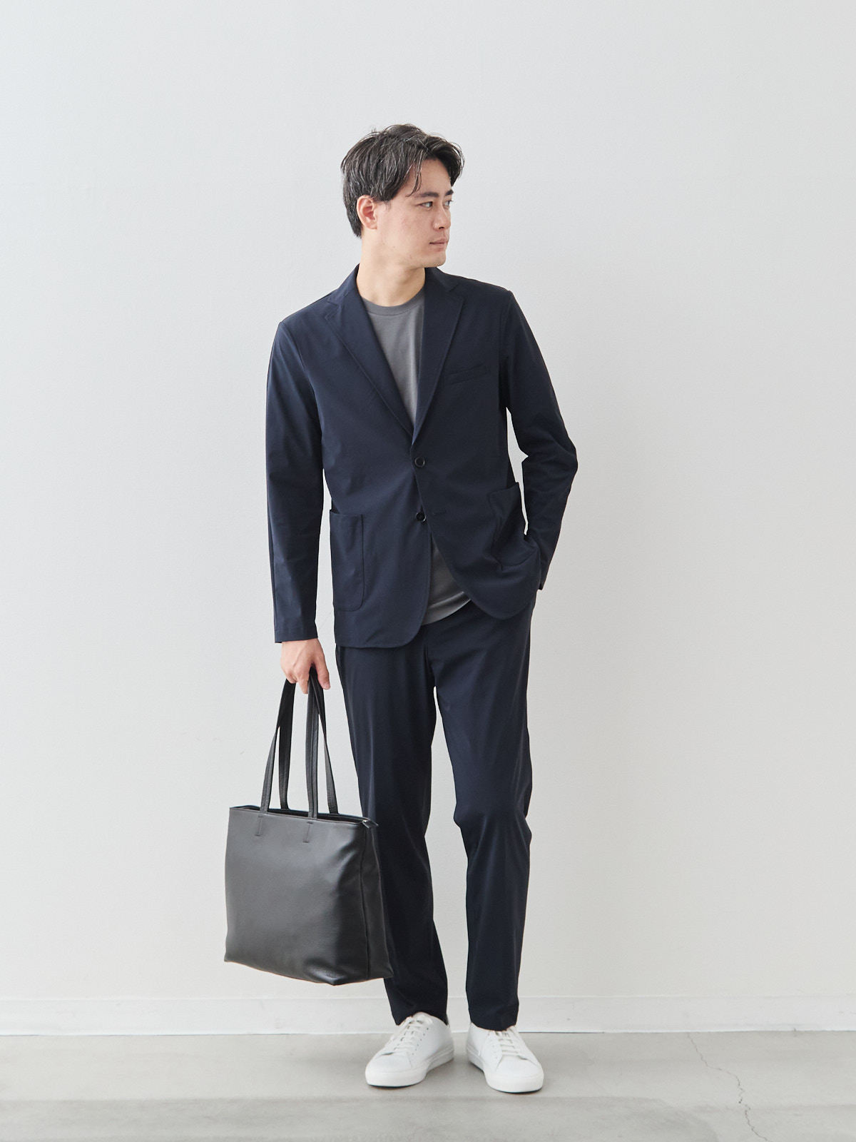 ULTRA EASY クールトラベルジャケット/ウォッシャブル/ネイビー モデル 181cm 71kg ウエスト82cm サイズ L