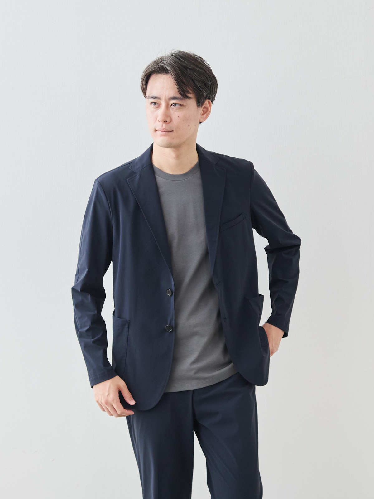 ULTRA EASY クールトラベルジャケット/ウォッシャブル/ネイビー モデル 181cm 71kg ウエスト82cm サイズ L