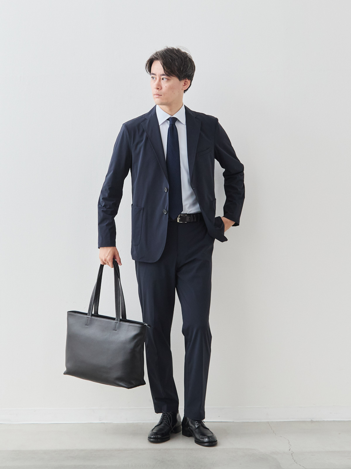 ULTRA EASY クールトラベルジャケット/ウォッシャブル/ネイビー モデル 181cm 71kg ウエスト82cm サイズ L