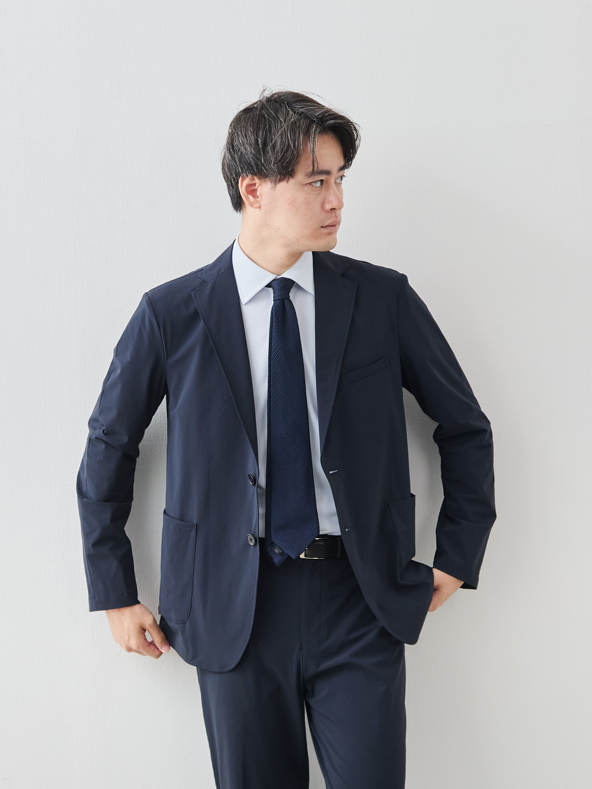 ULTRA EASY クールトラベルジャケット/ウォッシャブル/ネイビー モデル 181cm 71kg ウエスト82cm サイズ L