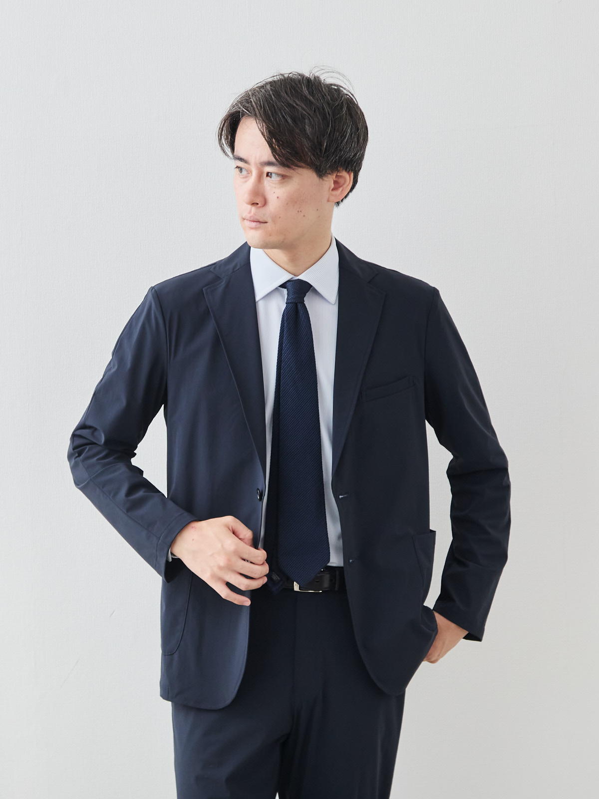 ULTRA EASY クールトラベルジャケット/ウォッシャブル/ネイビー モデル 181cm 71kg ウエスト82cm サイズ L