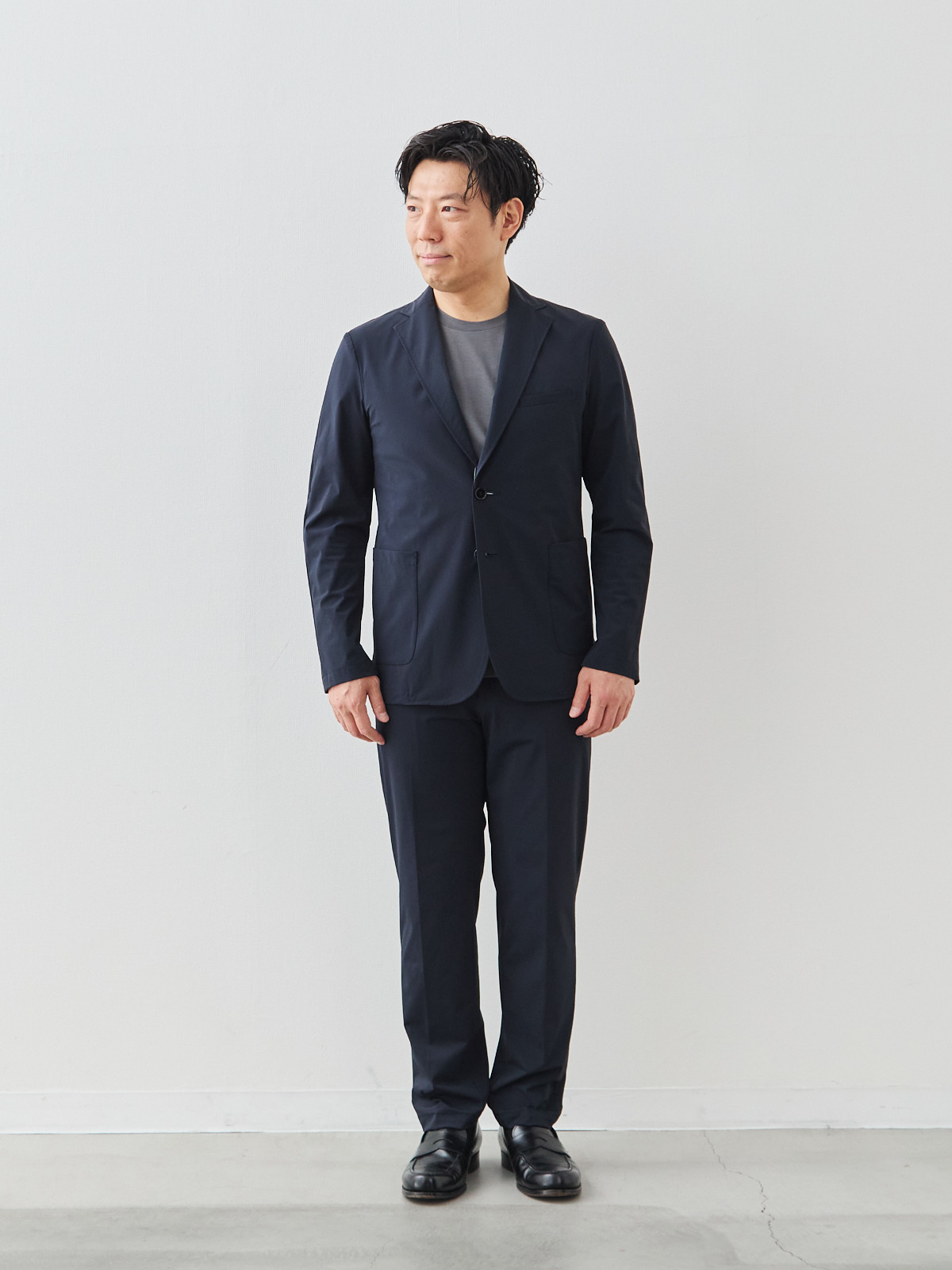 ULTRA EASY クールトラベルジャケット/ウォッシャブル/ネイビー モデル 171cm 70kg ウエスト85cm サイズ M