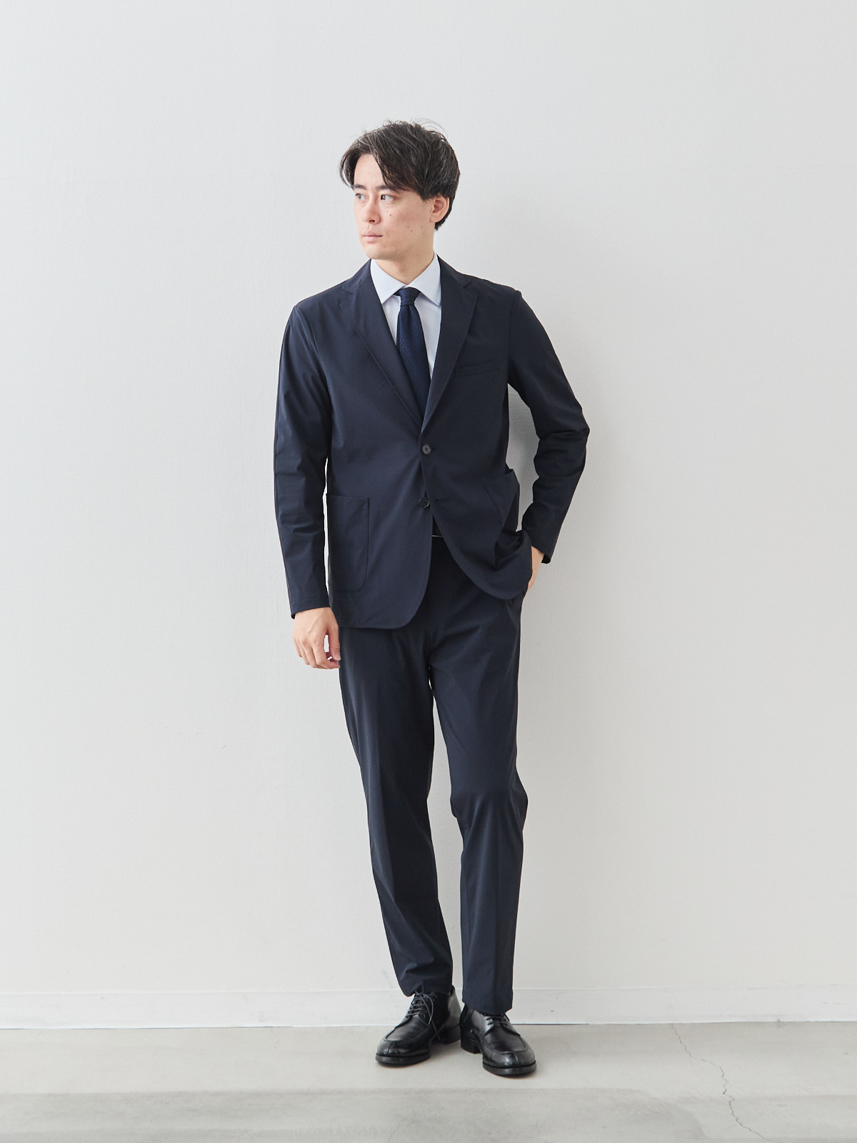 モデル 181cm 71kg ウエスト82cm サイズ L
