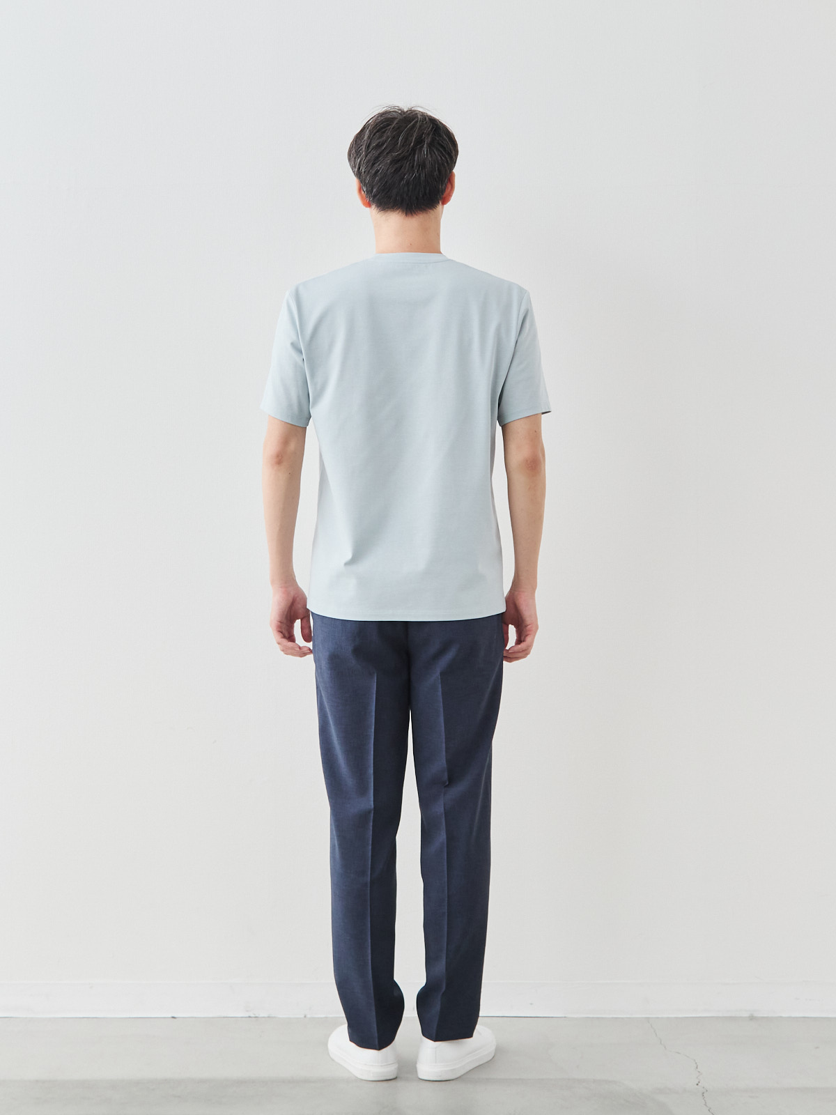 モデル 181cm 71kg ウエスト82cm サイズ L
