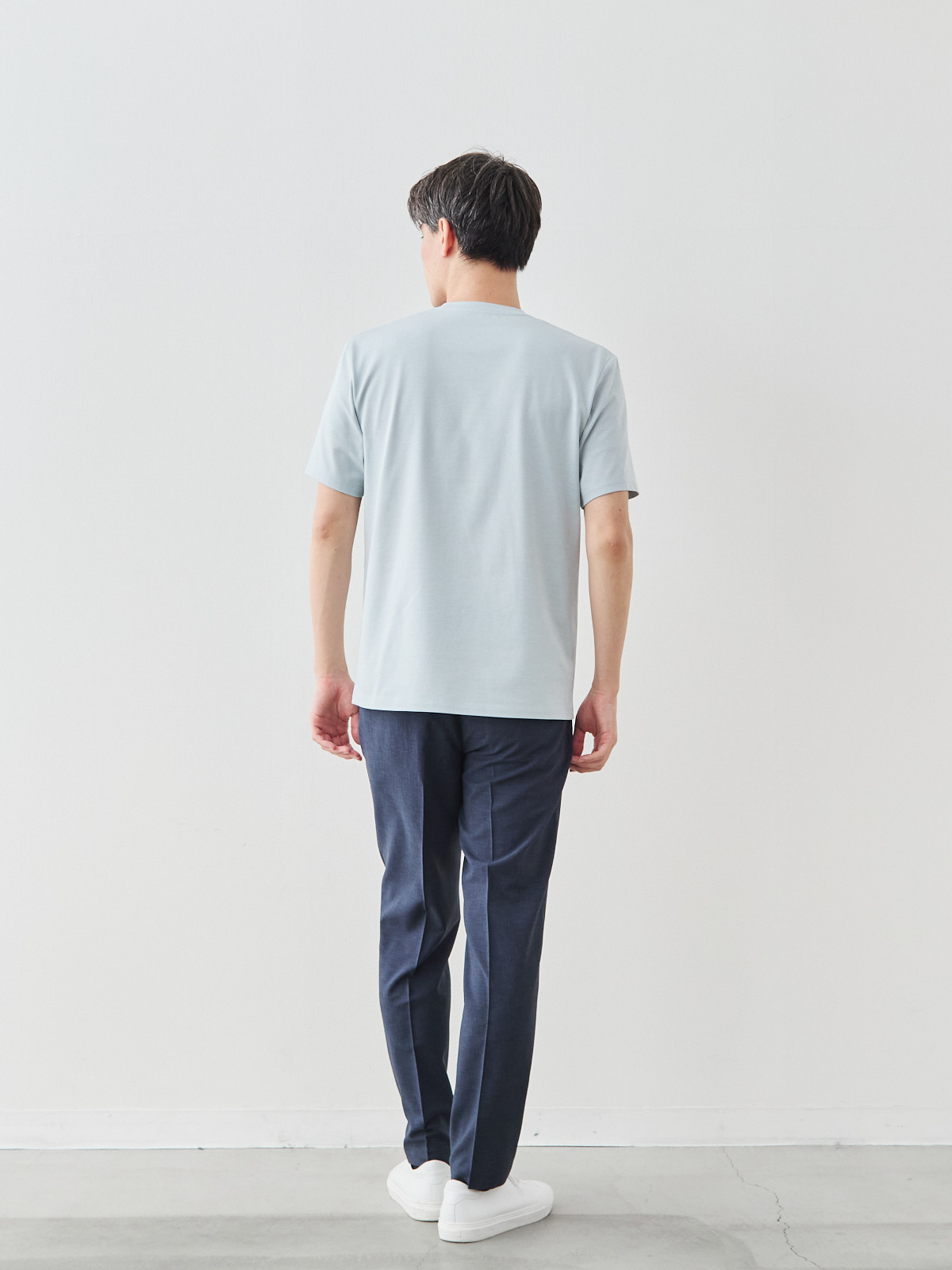 モデル 181cm 71kg ウエスト82cm サイズ L
