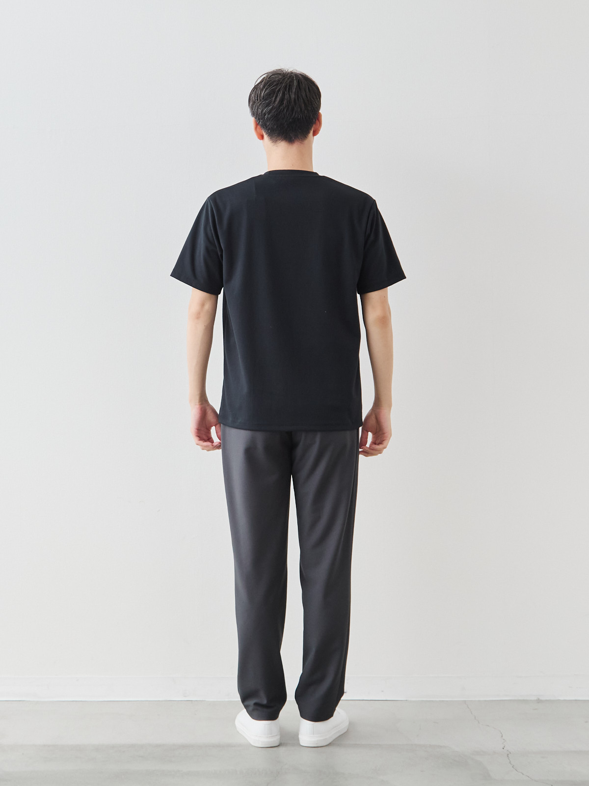 モデル 181cm 71kg ウエスト82cm サイズ L