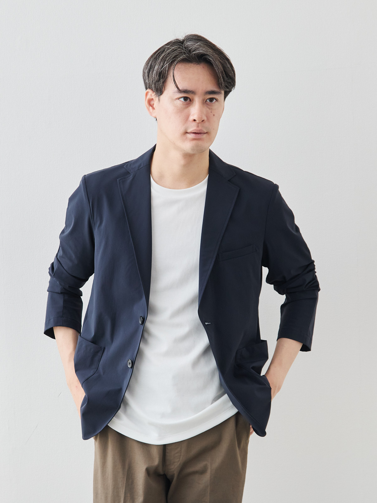 モデル 181cm 71kg ウエスト82cm サイズ L