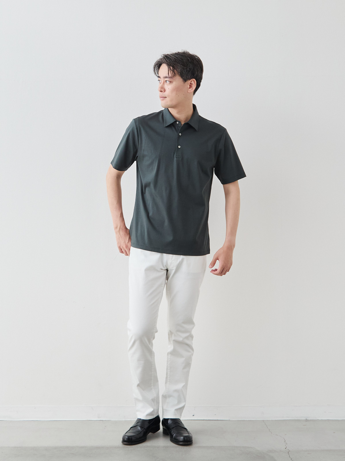 モデル 181cm 71kg ウエスト82cm サイズ L