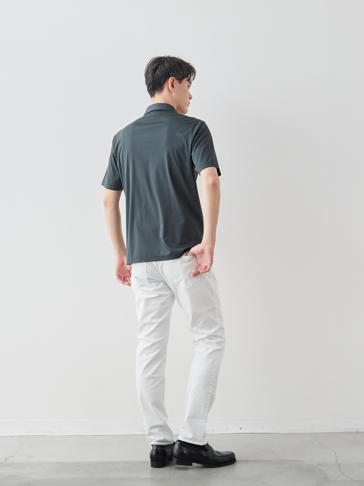 モデル 181cm 71kg ウエスト82cm サイズ L