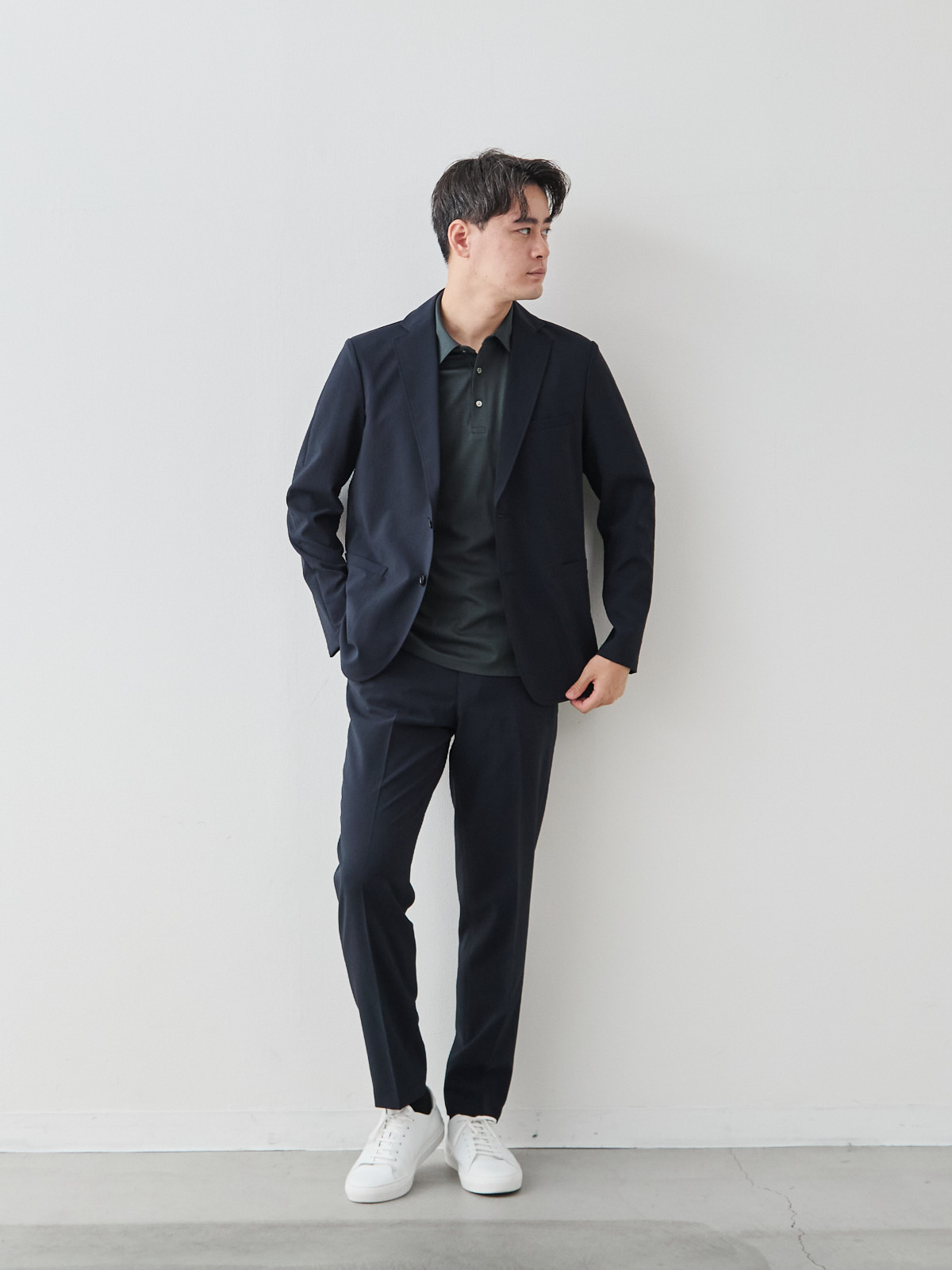 モデル 181cm 71kg ウエスト82cm サイズ L