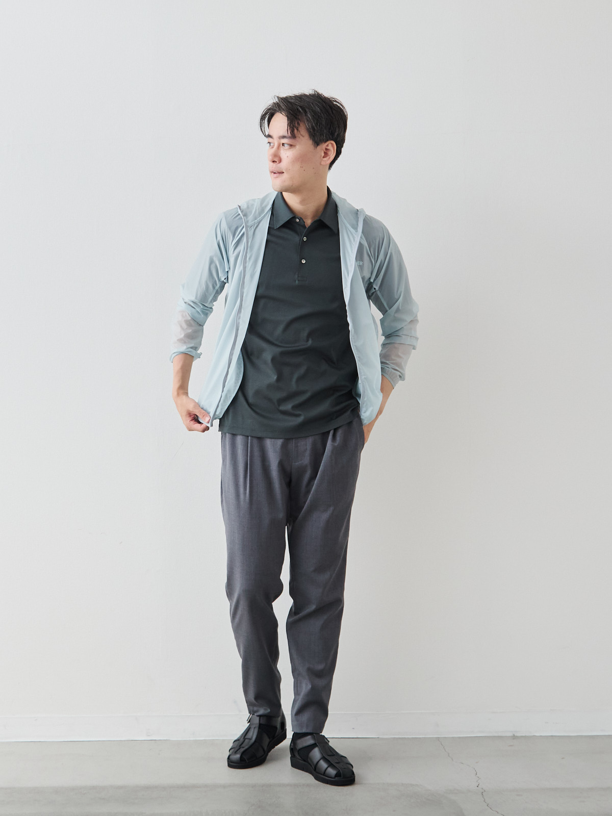 モデル 181cm 71kg ウエスト82cm サイズ L