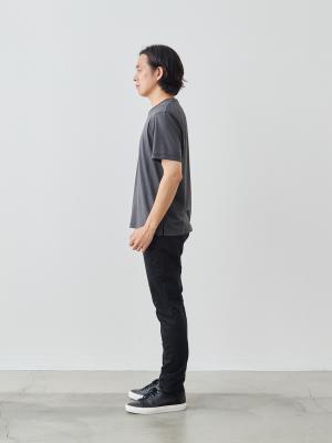 モデル 173cm 64kg サイズ L