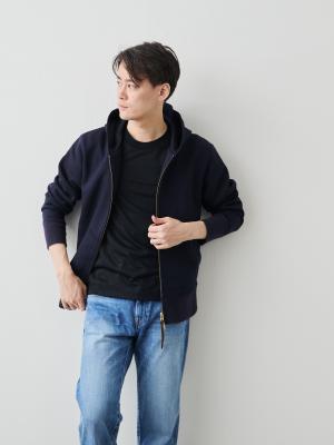 モデル 181cm 71kg サイズ L