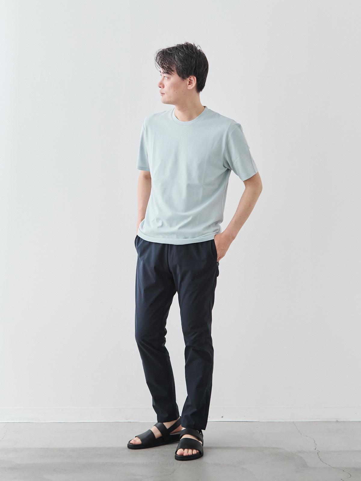 モデル 181cm 71kg ウエスト82cm