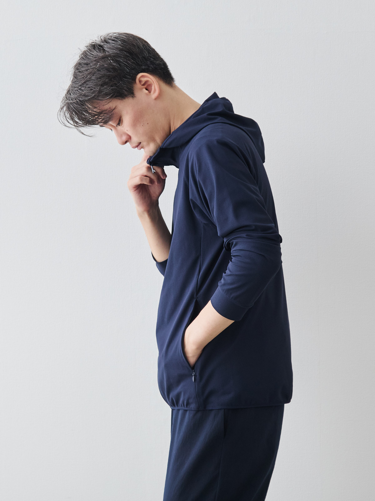 モデル 181cm 71kg ウエスト82cm サイズ L