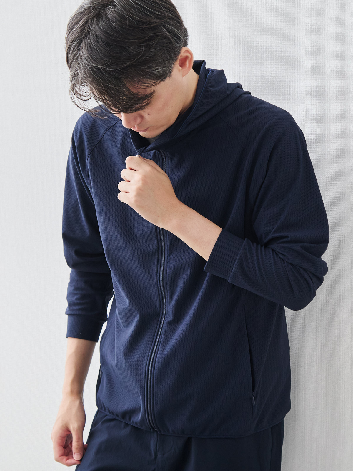 モデル 181cm 71kg ウエスト82cm サイズ L