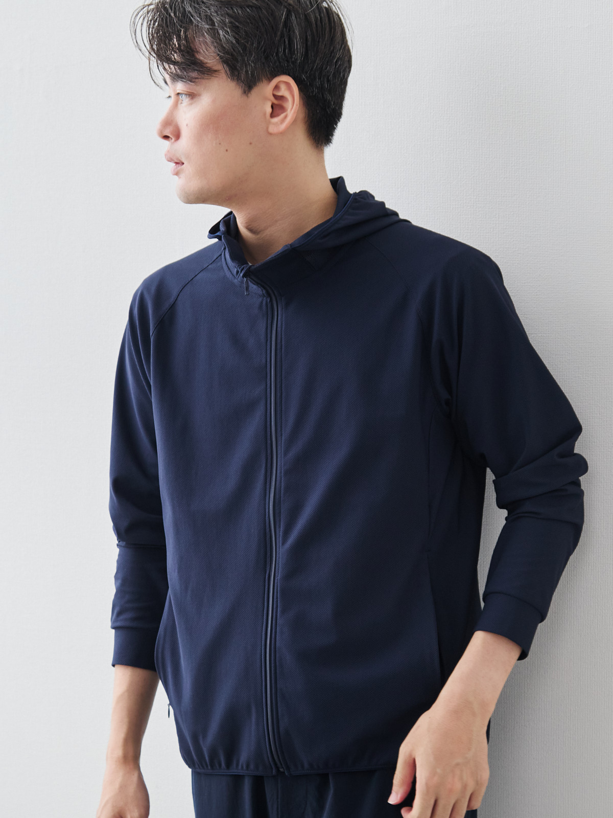 モデル 181cm 71kg ウエスト82cm サイズ L