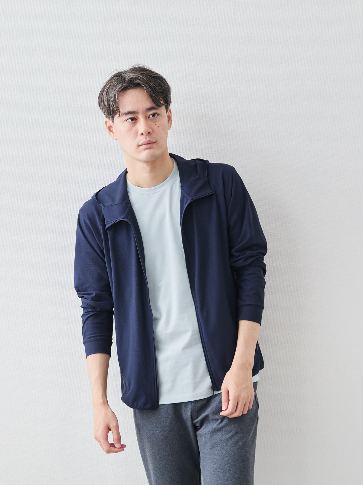 モデル 181cm 71kg ウエスト82cm サイズ L