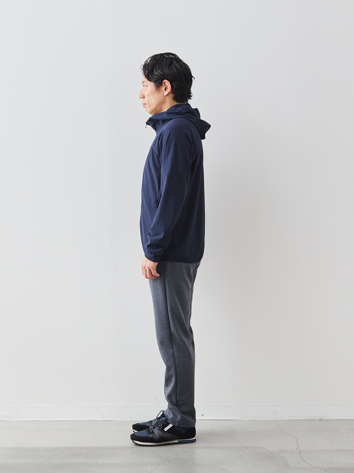 モデル 171cm 70kg ウエスト85cm サイズ L