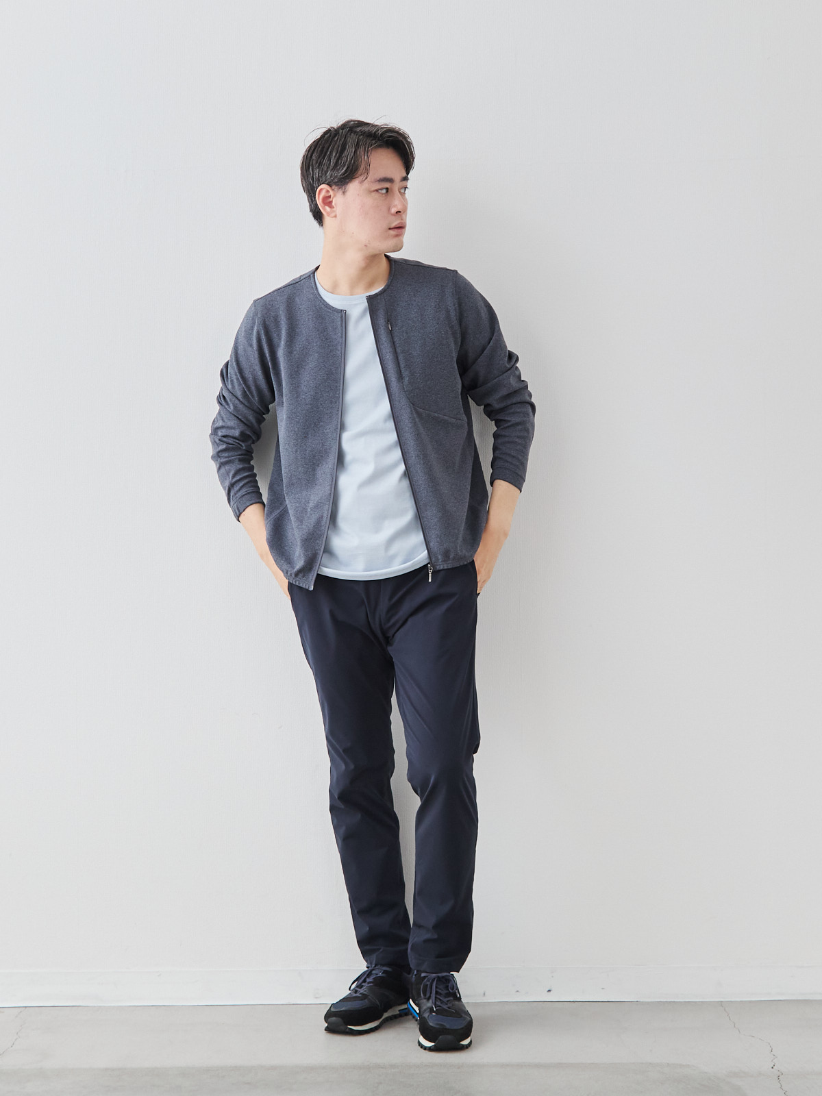 モデル 181cm 71kg ウエスト82cm サイズ L