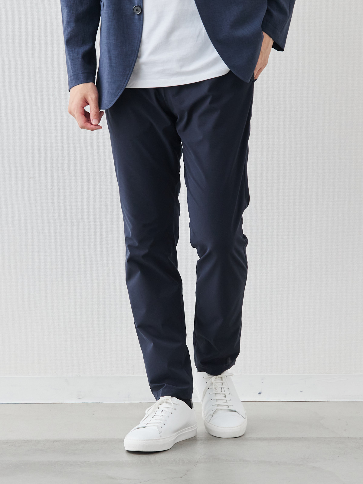 モデル 181cm 71kg ウエスト82cm サイズ L